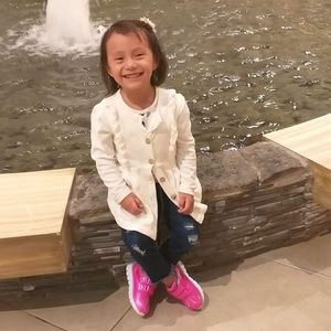 Meet your Posher, Maria socorro